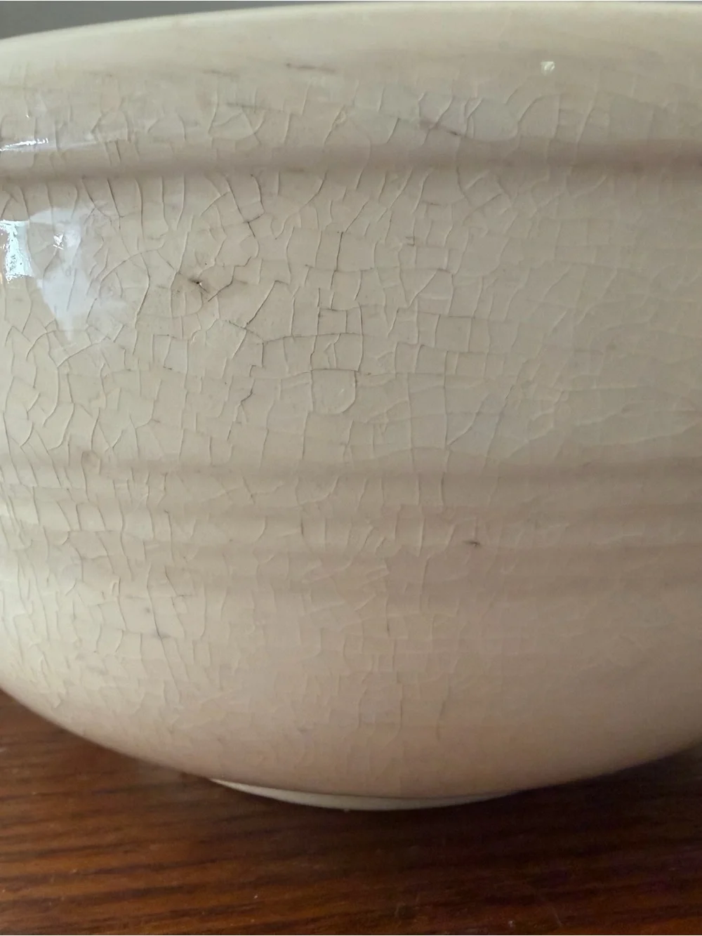 Vintage cream ribbed stoneware mixing bowl | antique farmhouse kitchen